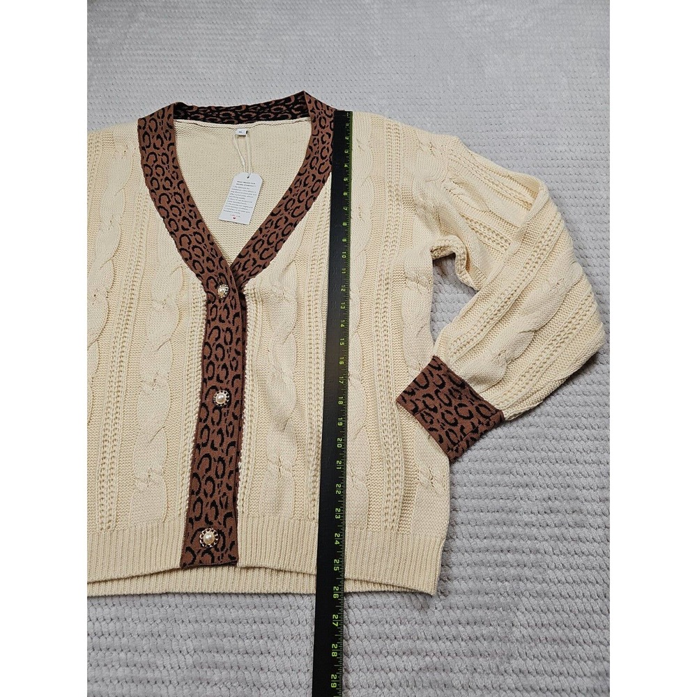 Made With Love Sweater Womens XL Cream & Animal Print Pearl Buttons - Picture 2 of 6